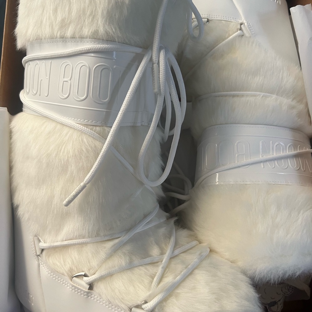 Moon Boot Snowy White Fur Boots - Picture 2 of 5